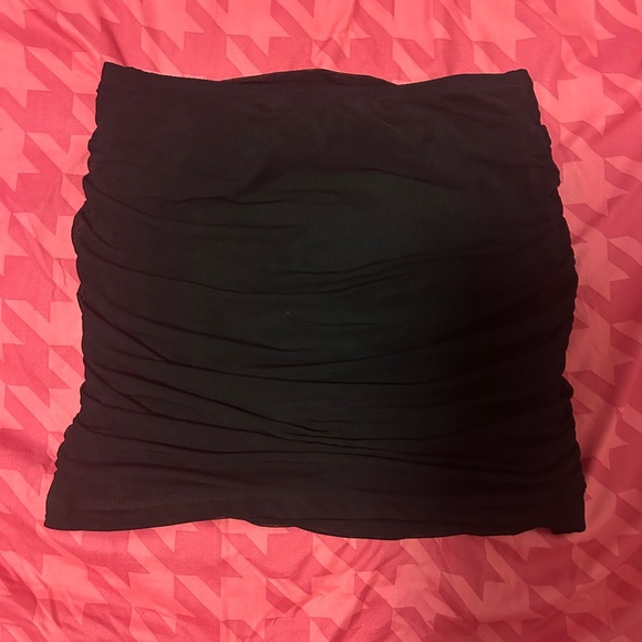 black skirt - Picture 1 of 2